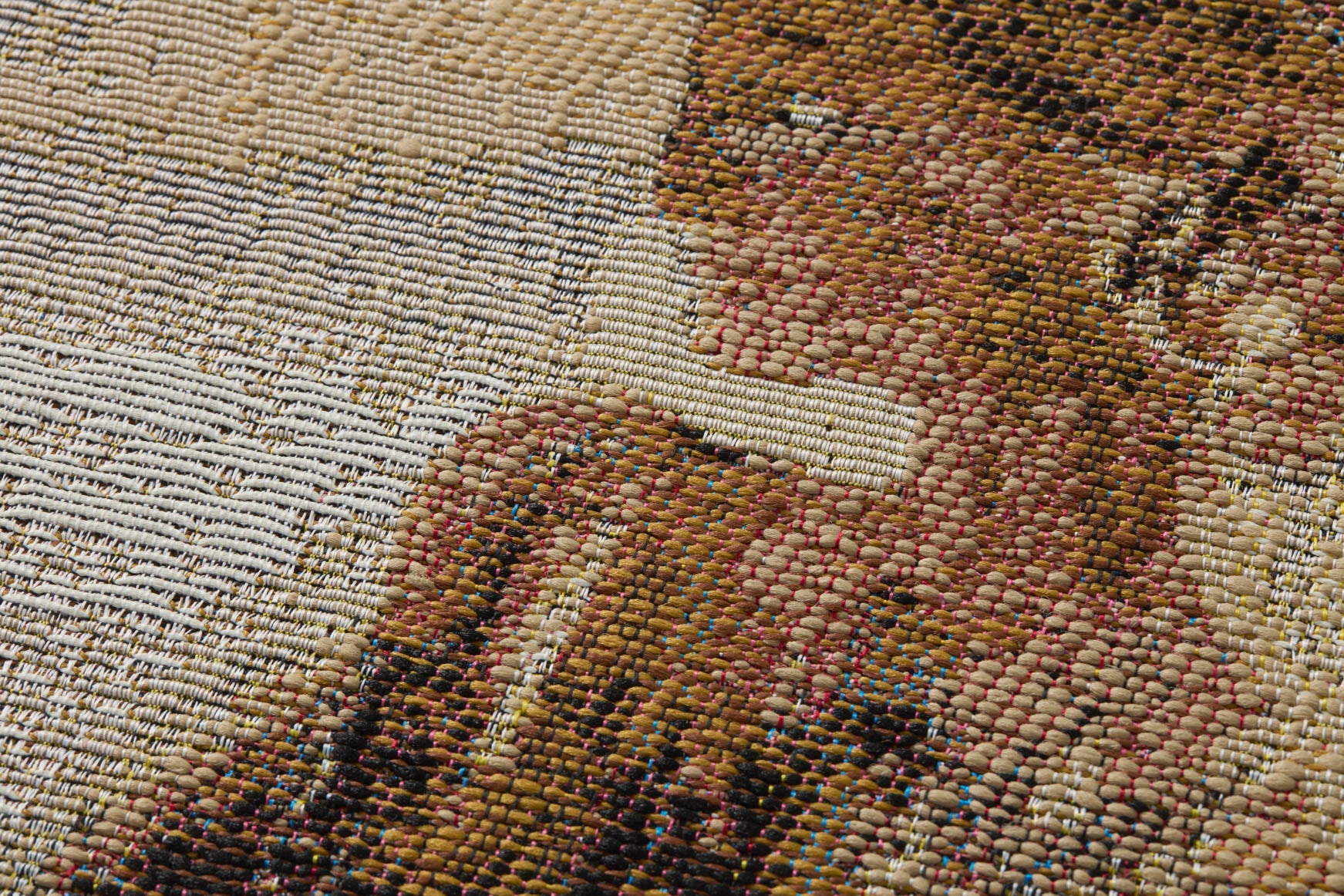 LORI - Image 4